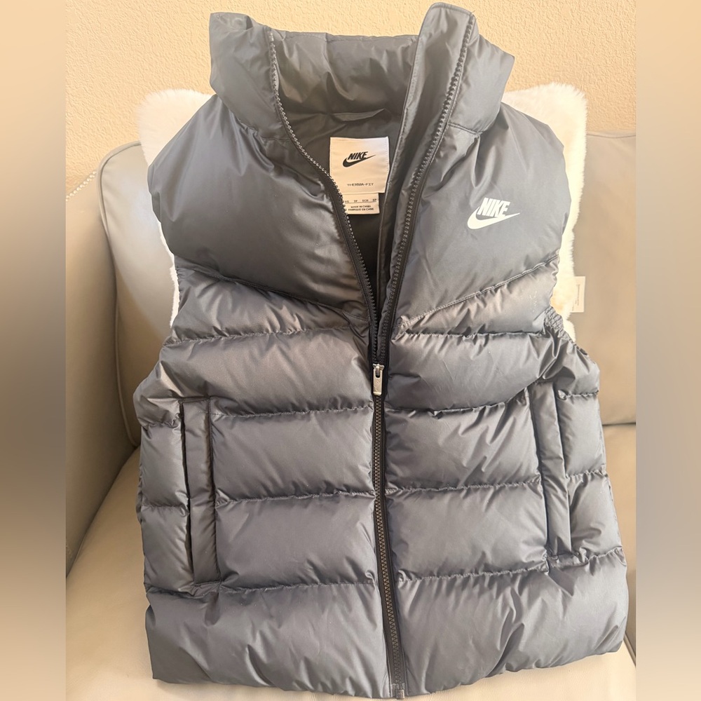 Nike Black Puffer Vest